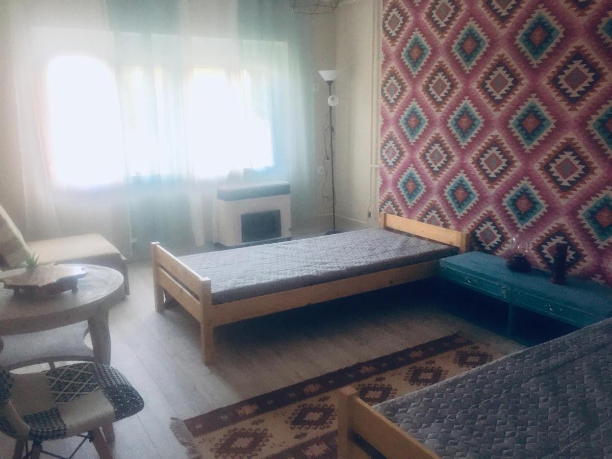 Lelle-Kert Apartman 02 Balatonlelle Exteriér fotografie